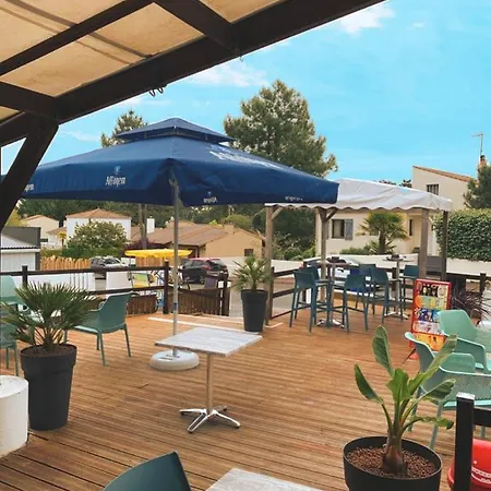 Camping Sunissim Les Flots Bleus 4 Stars مكان تخييم لا فاوت سور مير